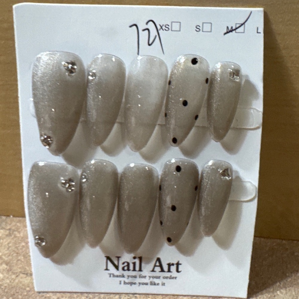 Grey Cat Eye Press On Nails Almond Shape Rhinestone Polka Dot Size M